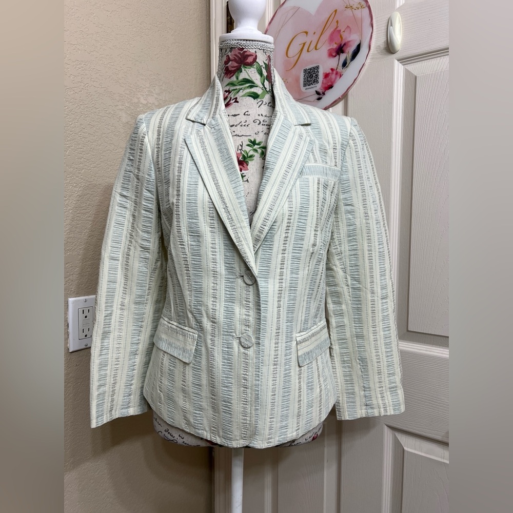 NWOT Club Monaco Cream and Gray Striped Blazer